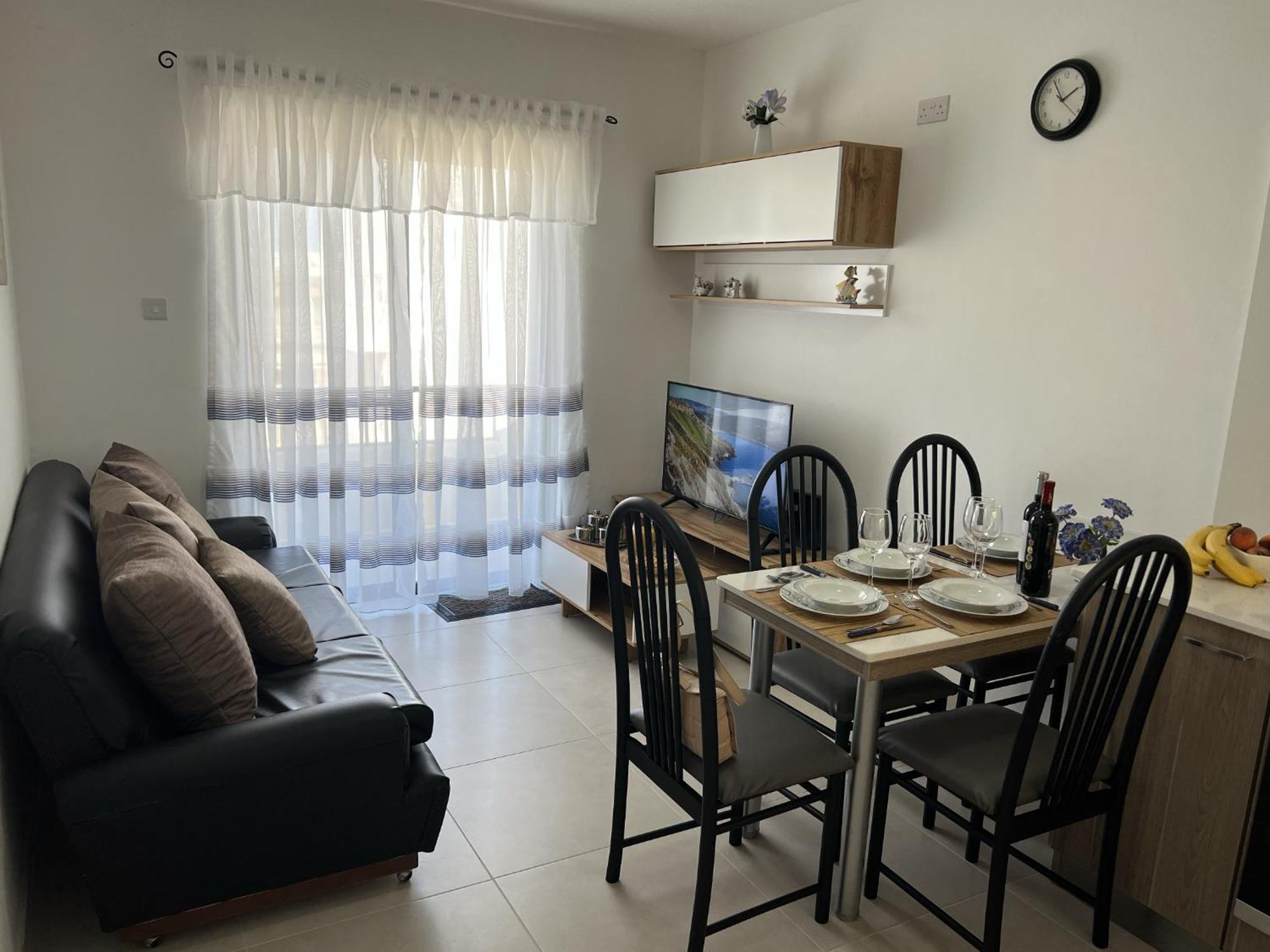 Quiet, Cosy In Ghadira Bay By Homely *
